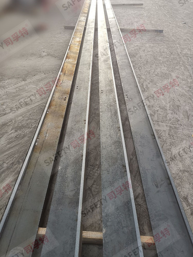 防火幕墻型材該怎么選擇 長期以來，建筑物的火災時常發生，建筑物防火一直都是設計師注重的要點，特別是外裝飾幕墻防火，關乎著逃生，阻止火勢蔓的重要防線。防火幕墻也隨之應運而生。那么，防火幕墻的最重要部分—(圖6)